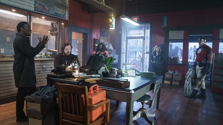 Quiz Peacemaker : choisis une couleur, on te dira quel perso de la série tu es