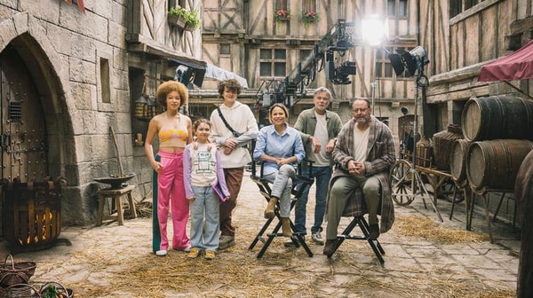 photo-du-casting-du-film-les-loups-garous-de-thiercelieux-avec-franck-dubosc-et-jean-reno
