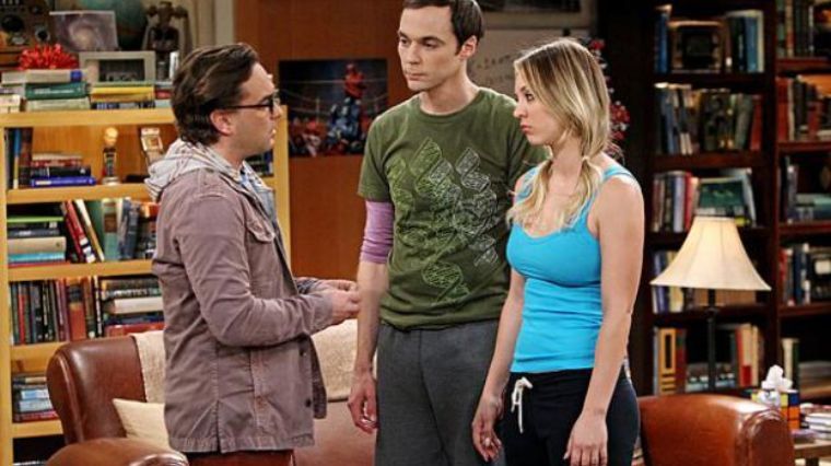 Penny, Leonard et Sheldon dans la série The Big Bang theory
