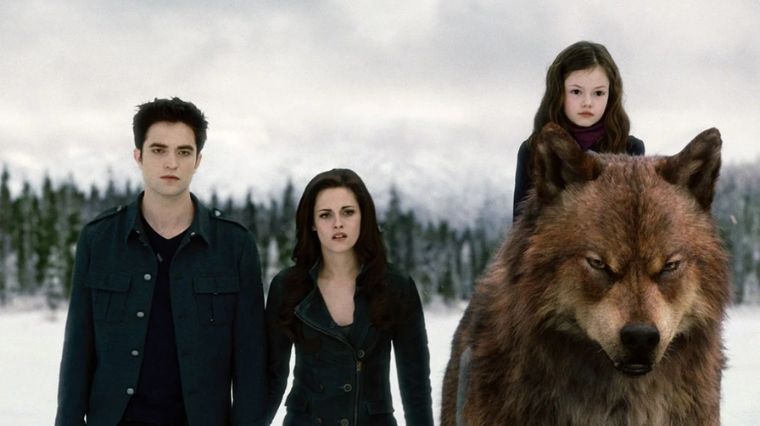 Bella, Renesmée, Edward et Jacob dans Twilight Chapitre 5 Révélation partie 2