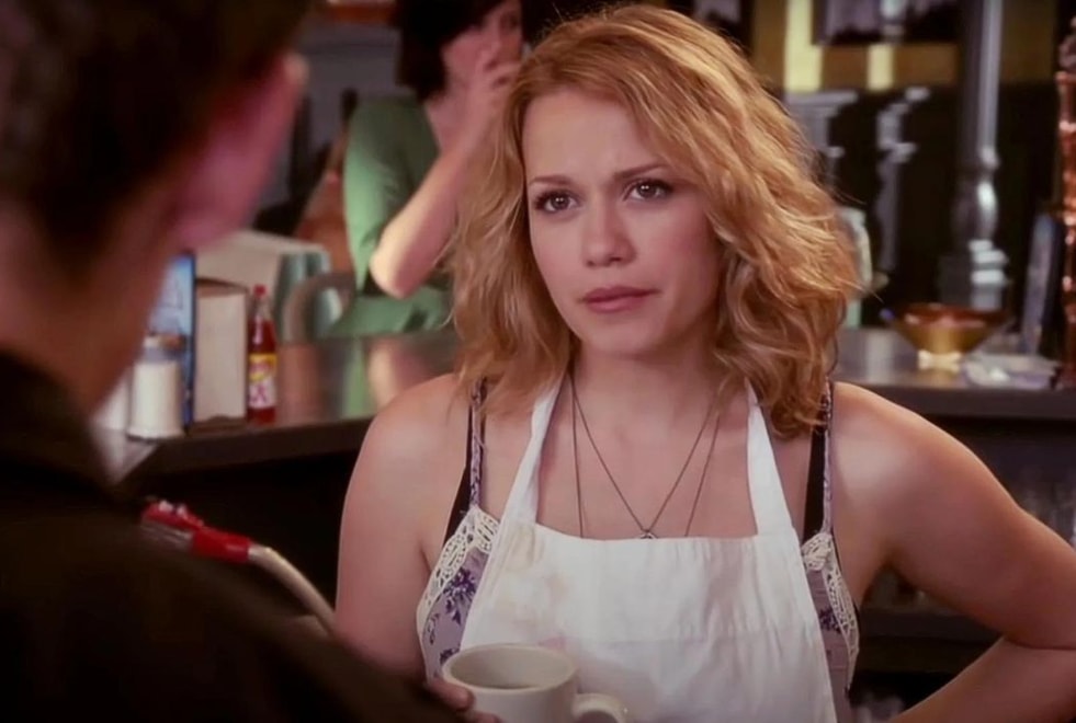 Les Frères Scott : Bethany Joy Lenz était terrifiée de parler de son expérience dans une secte