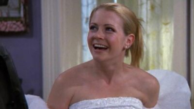 Melissa Joan Hart (Sabrina) en couple avec un acteur de séries des années 90, elle se confie