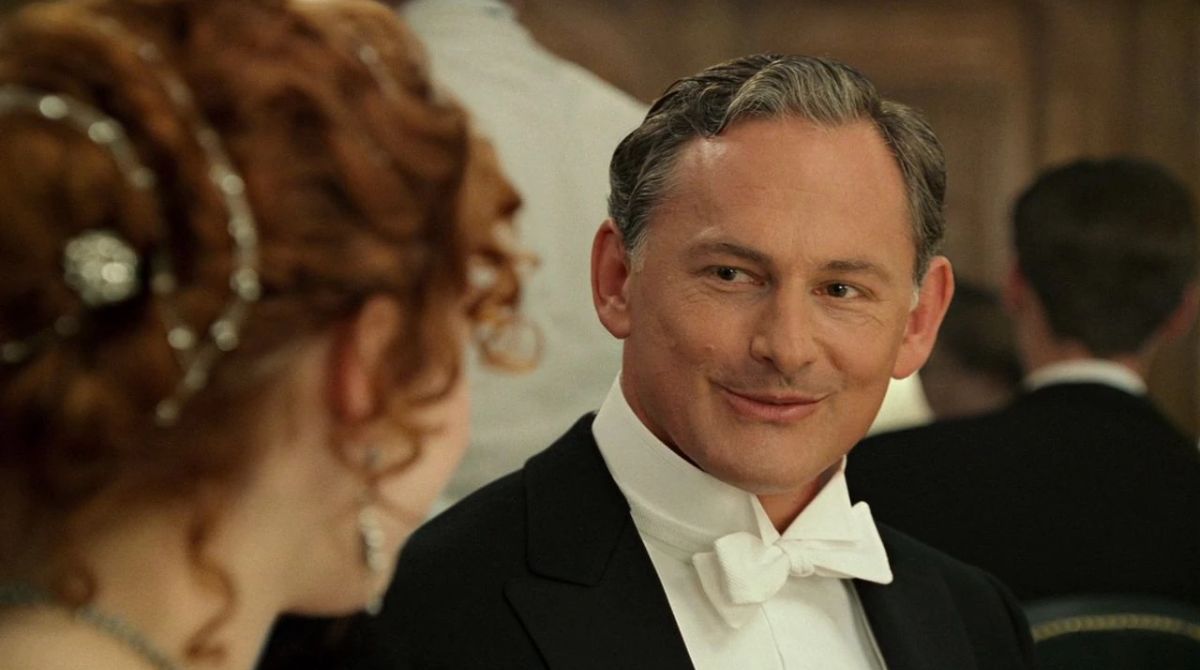 «&nbsp;Sinon je me faisais crier dessus !&nbsp;» : Victor Garber (Thomas Andrews) revient sur cette règle qu’il devait absolument respecter sur le tournage de Titanic