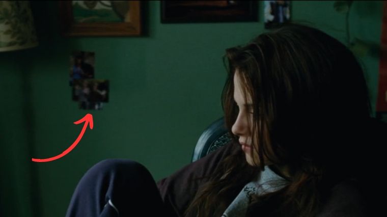 Le détail des photos dans la chambre de Bella dans Twilight Chapitre 2 Tentation
