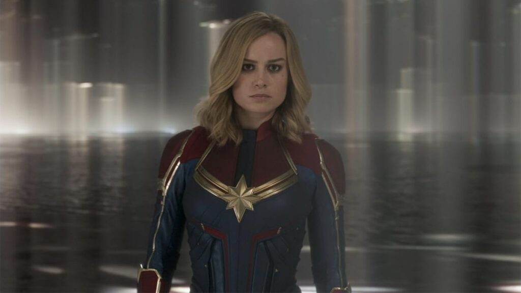 Carol Danvers dans Captain Marvel, jouée par Brie Larson