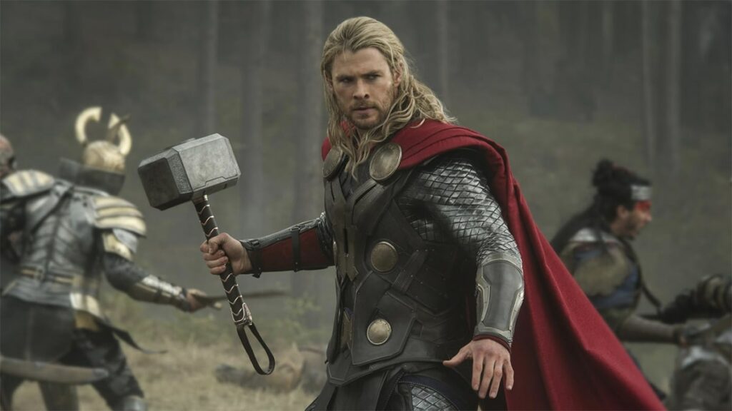 Thor dans le second opus sur ses aventures, thor : le monde des ténèbres