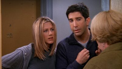 Friends : qui est Pearl Harmon, la personne à qui est dédié l’épisode 7 de la saison 8 ?