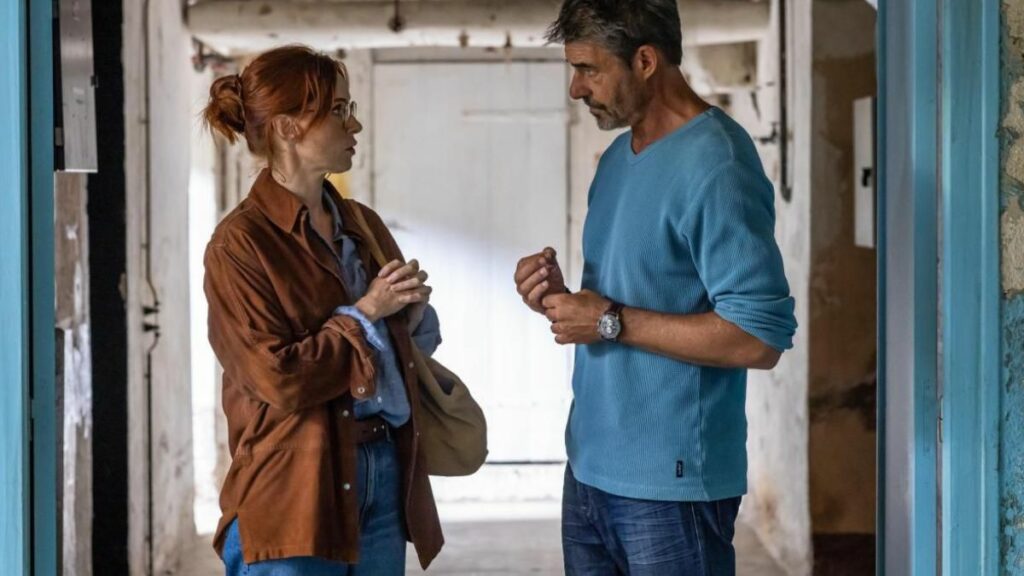 Audrey Fleurot et Thierry Neuvic dans la série Infiltré(e).