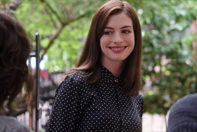 Le nouveau stagiaire : Anne Hathaway porte-t-elle une perruque dans le film ?