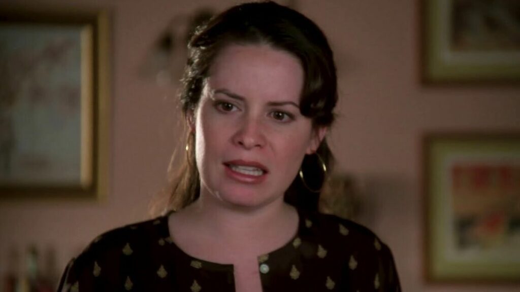 Holly Marie Combs enceinte dans Charmed.