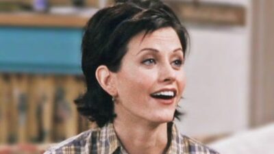Friends : la vraie raison derrière le changement de coiffure de Monica dans la saison 4