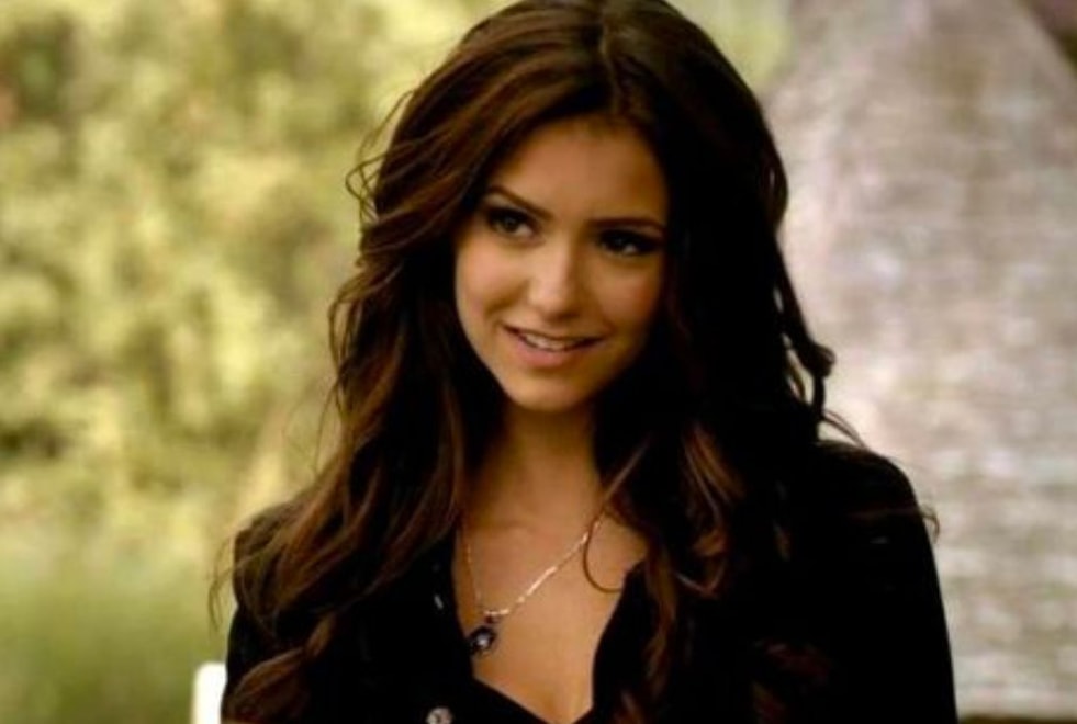 The Vampire Diaries : Nina Dobrev portait-elle une perruque pour jouer Katherine Pierce dans la série ?