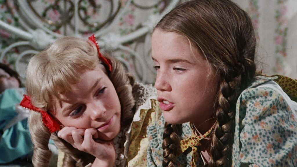 Laura Ingalls et Nellie Oleson dans La Petite Maison dans la Prairie.