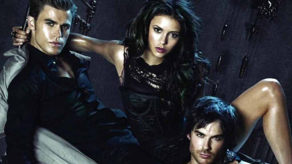 Stefan, Elena et Damon dans The Vampire Diaries.