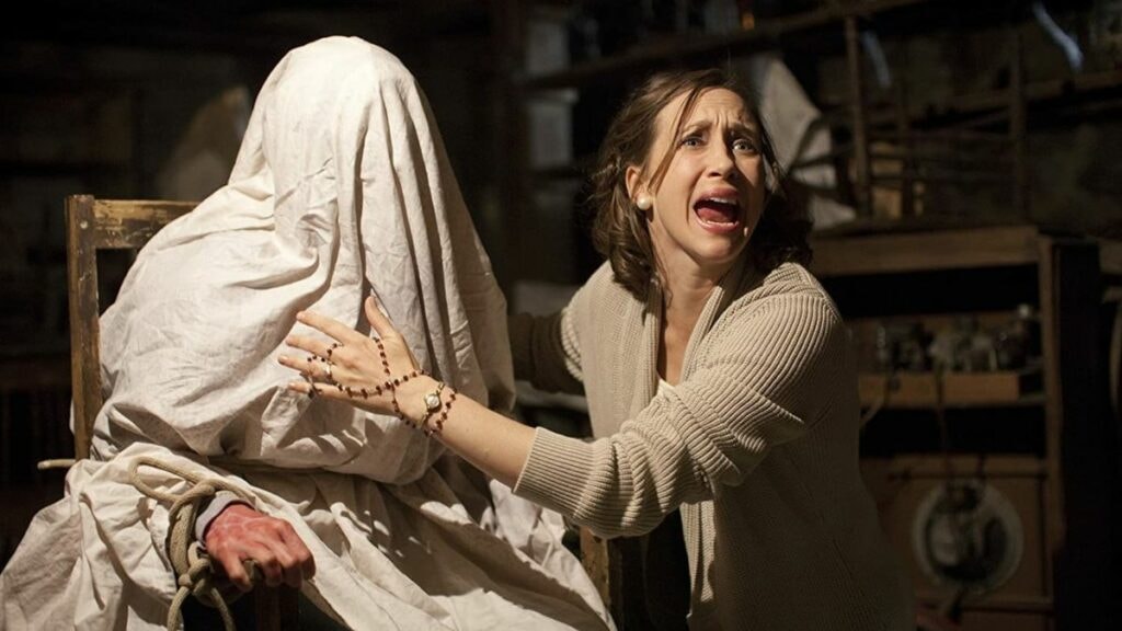 Vera Farmiga en Lorraine Warren dans Conjuring les dossiers Warren