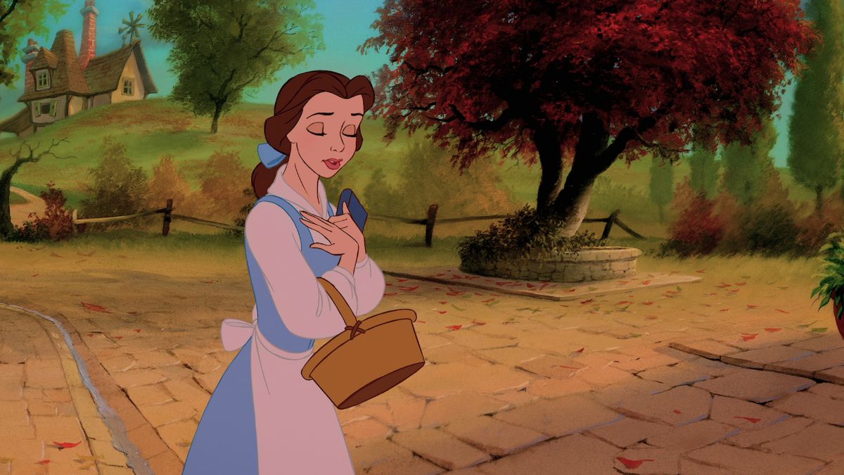 belle-avec-son-livre-et-panier-dans-la-belle-et-la-bete