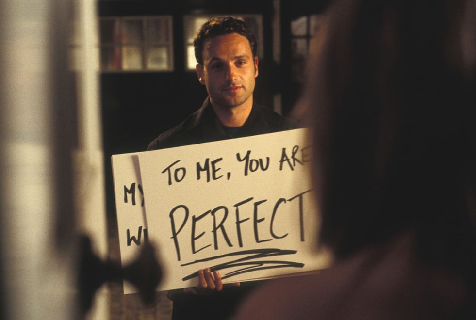 Love Actually : pourquoi Keira Knightley a-t-elle trouvé la scène des pancartes « effrayante » ?
