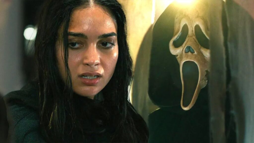 Sam et le Ghostface dans Scream 6