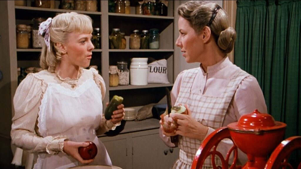 Nellie Oleson et Caroline Ingalls dans La Petite Maison dans la Prairie.
