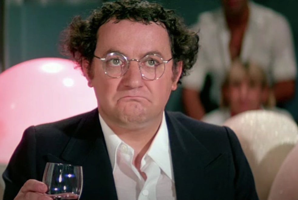 Tu as grandi devant les films de Coluche si tu as 5/5 à ce quiz