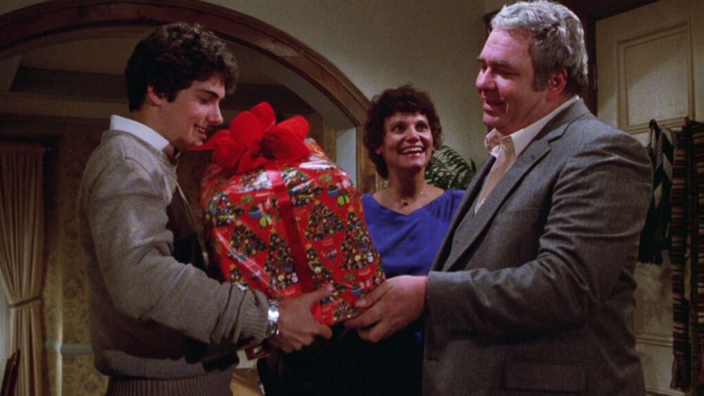 Randall, Billy et Kate dans le film Gremlins.