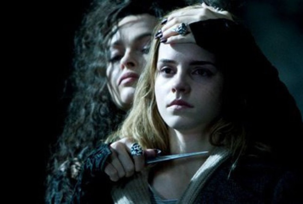 Harry Potter et les Reliques de la Mort partie 1 : qu’arrive-t-il vraiment à Hermione dans les livres lorsqu’elle est torturée par Bellatrix ?