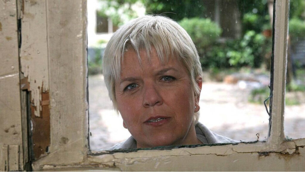 Mimi Mathy dans la série Joséphine Ange Gardien