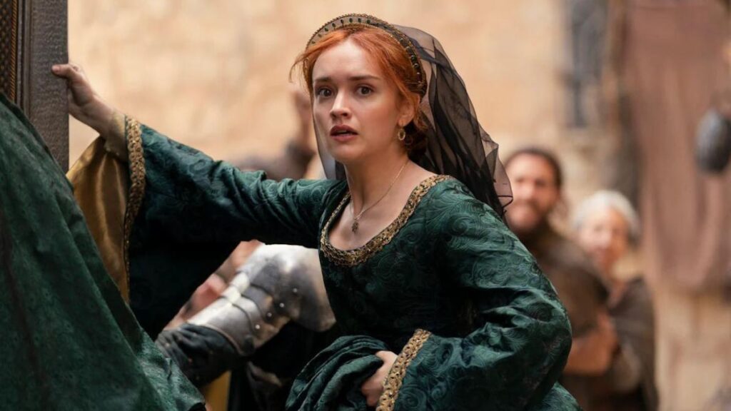 Olivia Cooke reprend son rôle d'Alicent Hightower dans la saison 2 de House of the Dragon.