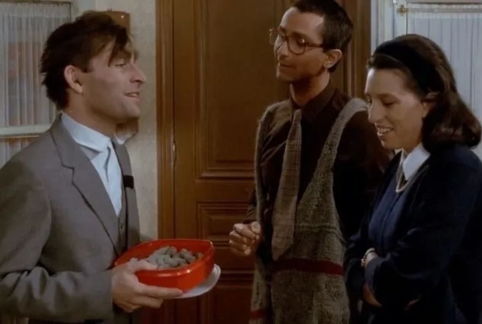 Le Père Noël est une ordure : pourquoi la fin du film est-elle différente de la pièce de théâtre ?
