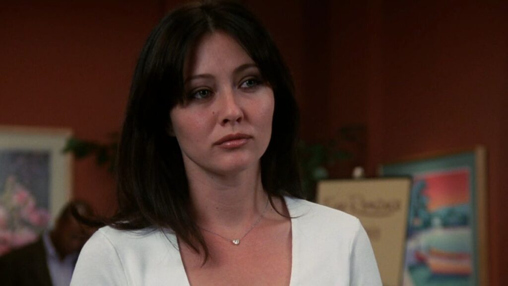 Prue Halliwell s'inscrit chez Fine Romance dans Charmed.