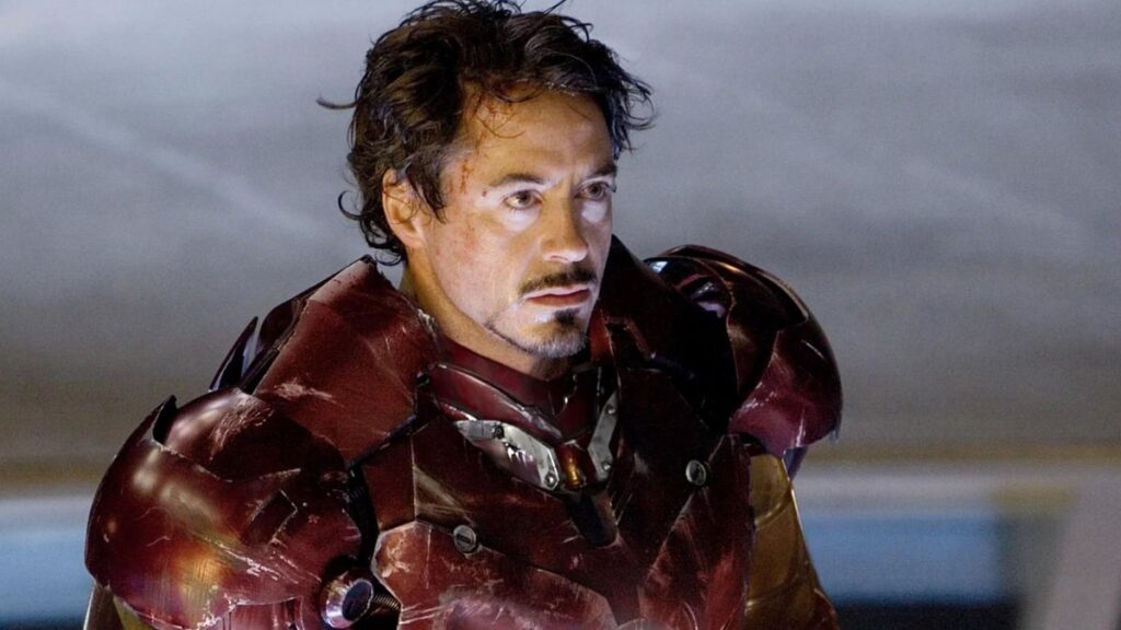Robert Downey Jr. dans le film Iron Man 1, sorti en 2008.