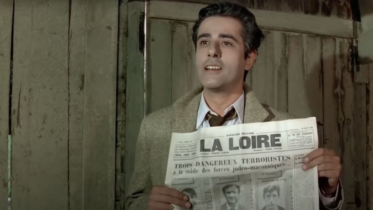 scene-la-7eme-compagnie-au-clair-de-lune