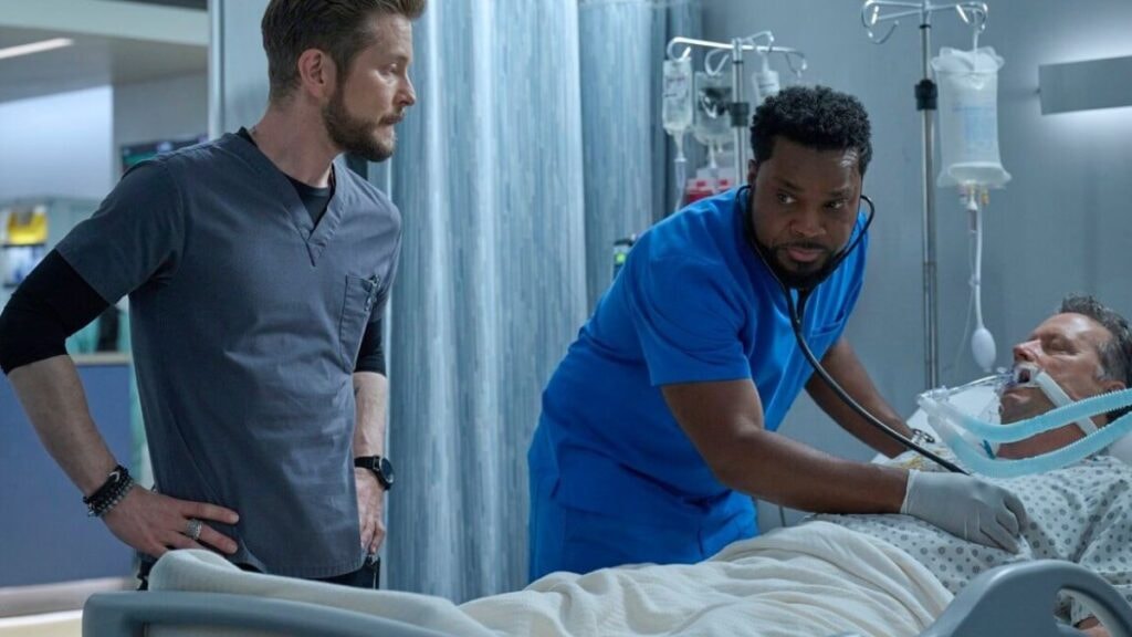 Conrad et A.J. dans la série The Resident