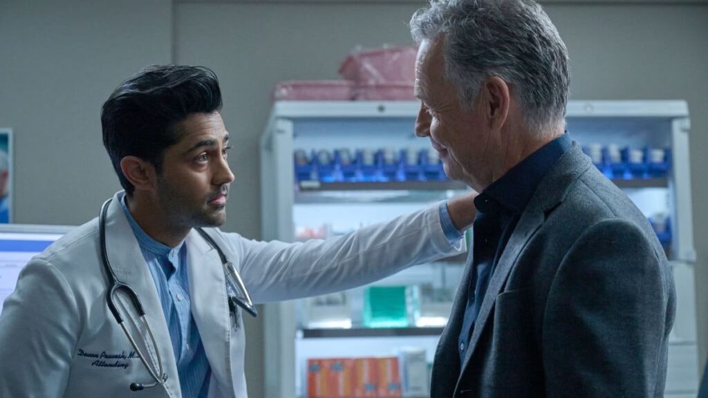 Pravesh et Bell dans la série The Resident