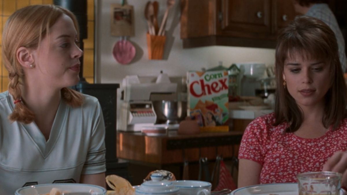 film scream, neve campbell, rose mcgowan