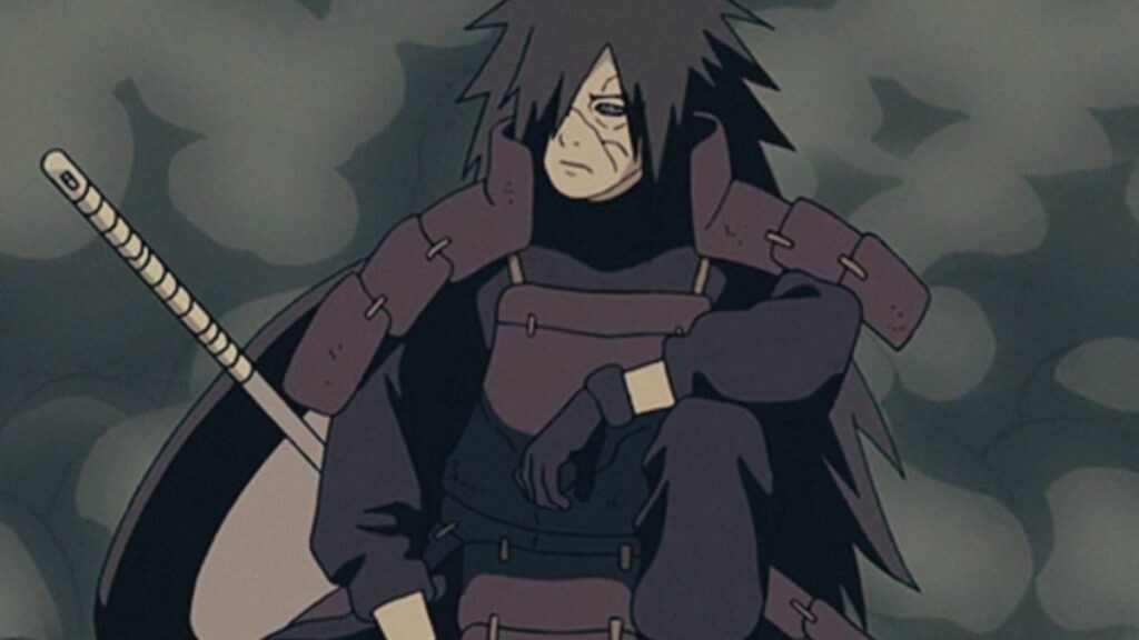Madara assis après un combat lors de la Quatrième Grande guerre dans l'anime Naruto