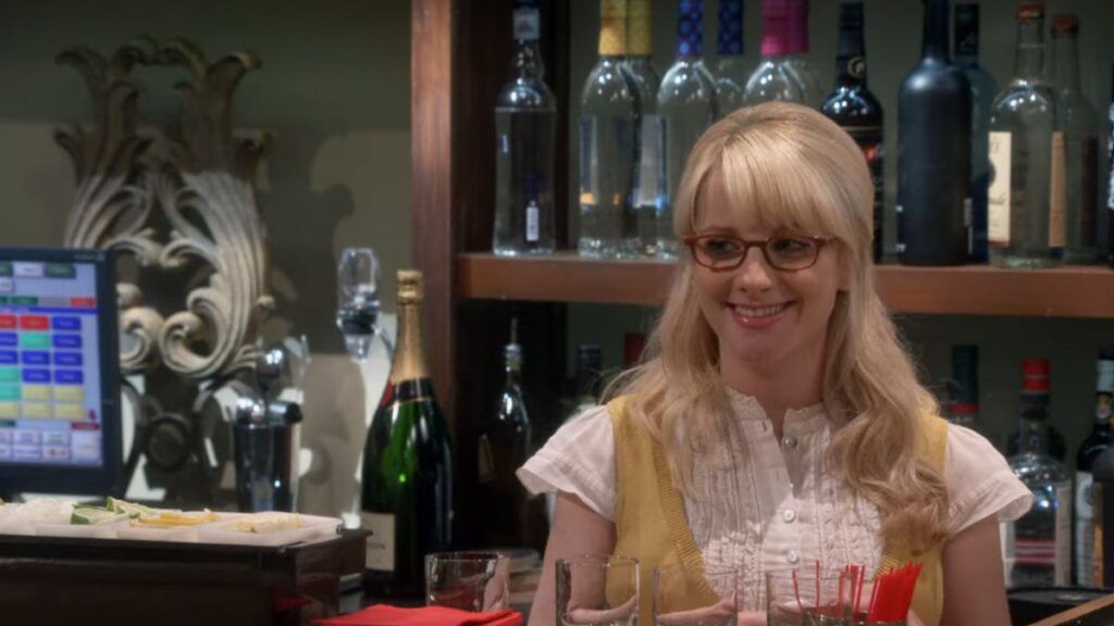 Melissa Rauch (Bernadette) enceinte dans The Big Bang Theory.