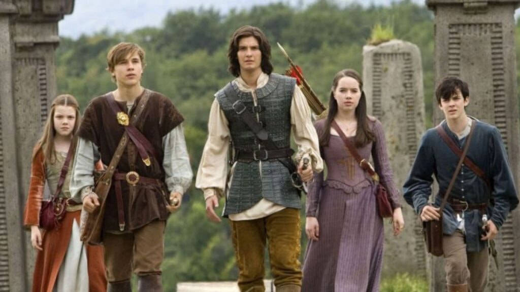 Les Pevensie et le prince Caspian dans Narnia