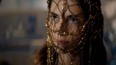 Dune Prophecy : la série sur les Bene Gesserit se dévoile dans une bande-annonce austère et mystérieuse
