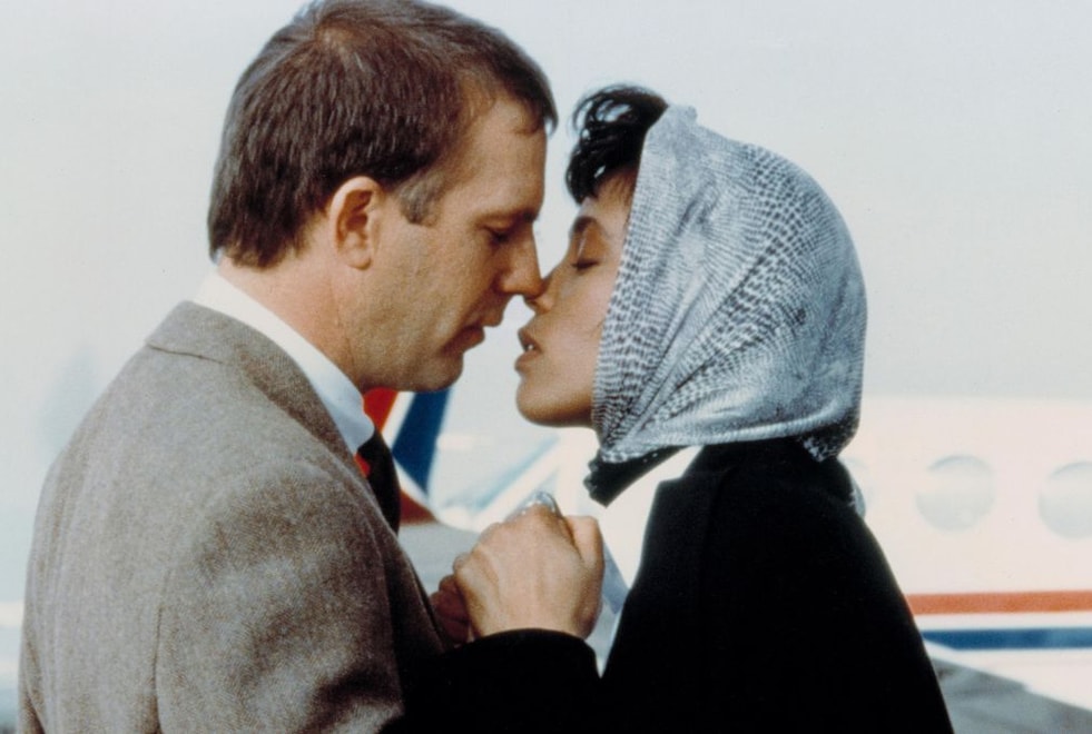 Bodyguard : Kevin Costner et Whitney Houston étaient-ils en couple pendant le tournage du film ?