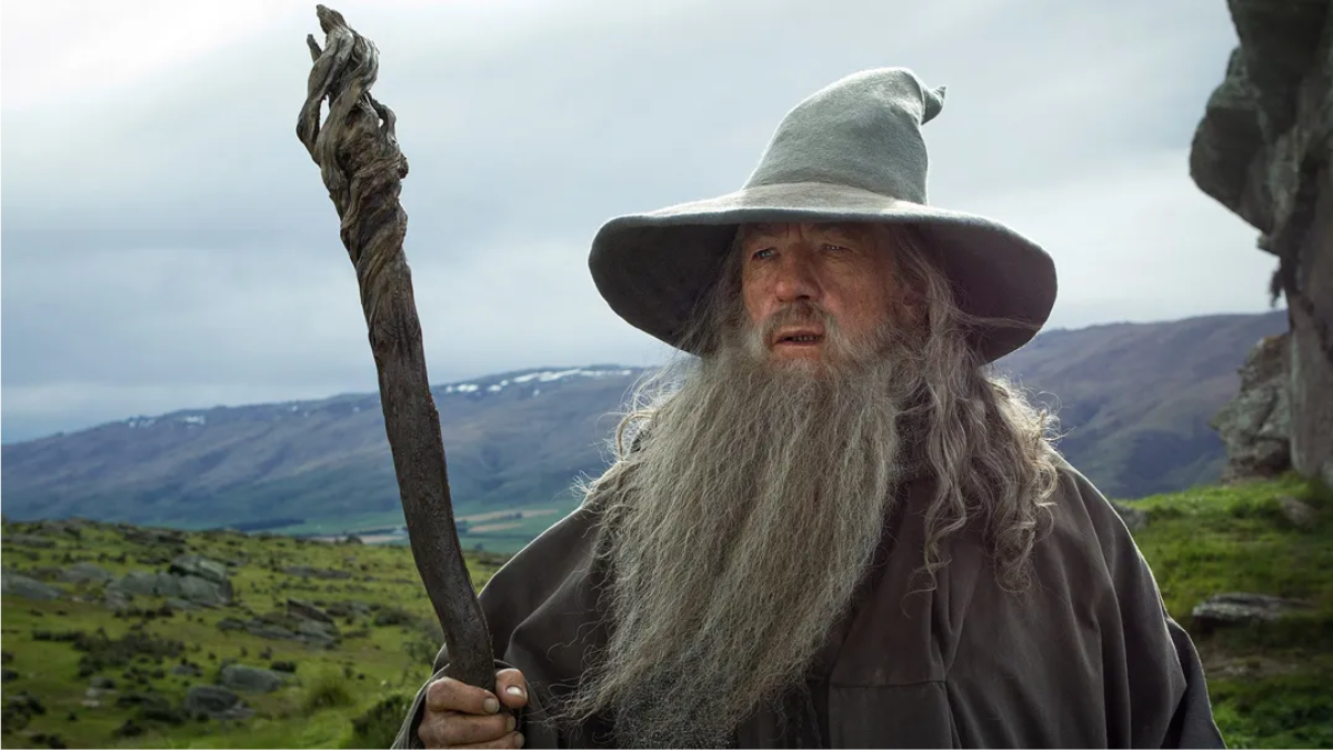 “J’ai craqué et je me suis mis à pleurer” : pourquoi Ian McKellen a-t-il fondu en larmes sur le tournage du Hobbit ?