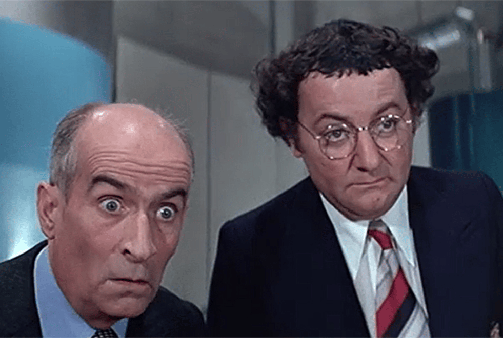 « Une réputation épouvantable », « Il est très méchant ! » : Coluche et Louis de Funès se détestaient-ils sur le tournage de L’Aile ou la Cuisse ?