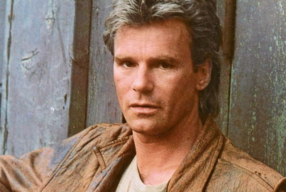 Macgyver : « Vous ne pouvez pas le dégager comme ça ! », comment Richard Dean Anderson a protégé Dana Elcar (Peter Thornton) quand la production a voulu le virer après qu’il soit devenu aveugle ?