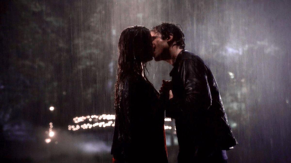 © The CW