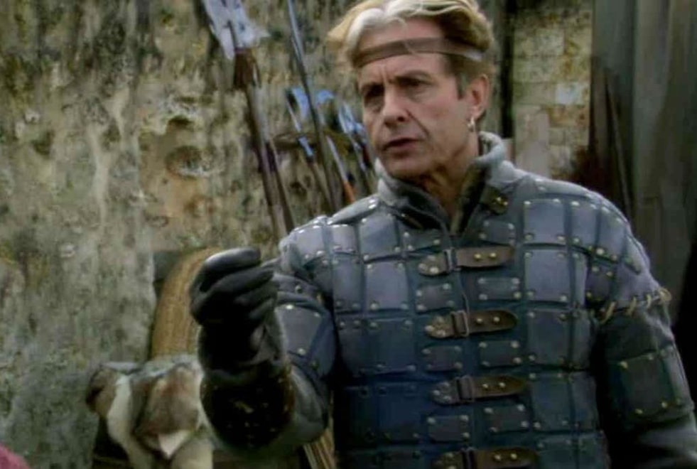 Kaamelott : pourquoi le maître d’armes (Christian Bujeau) est-il absent du film ?