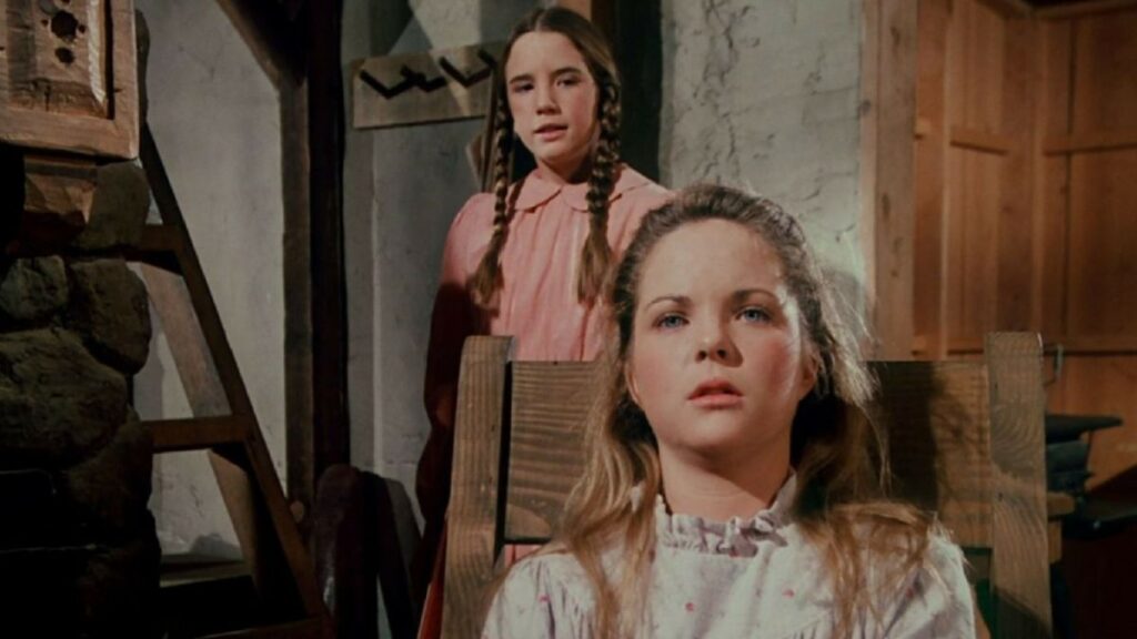 Laura (Melissa Gilbert) et Mary Ingalls (Melissa Sue Anderson) dans La Petite Maison dans la Prairie.