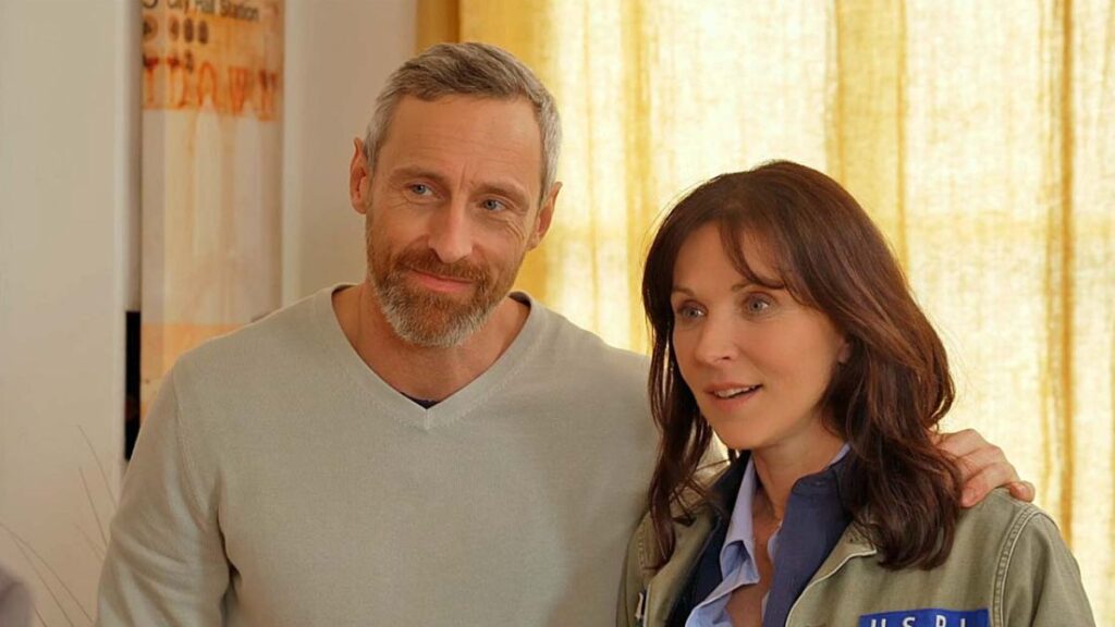 Jeanne et Pierre de la série Les Mystères de l'Amour.