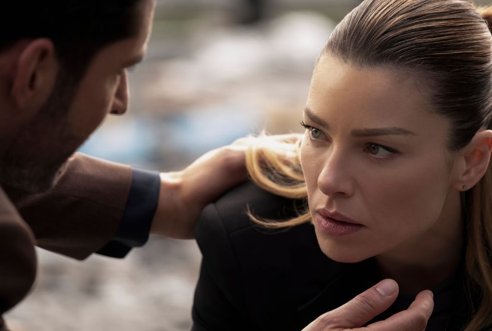 « J’étais tellement terrifiée » : pourquoi Lauren German a-t-elle mal vécu le tournage d’une scène de la saison 6 de Lucifer ?