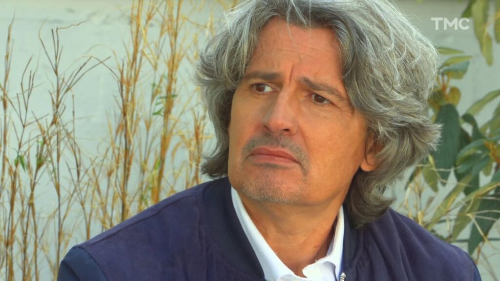 José (Philippe Vasseur) dans Les Mystères de l'Amour.