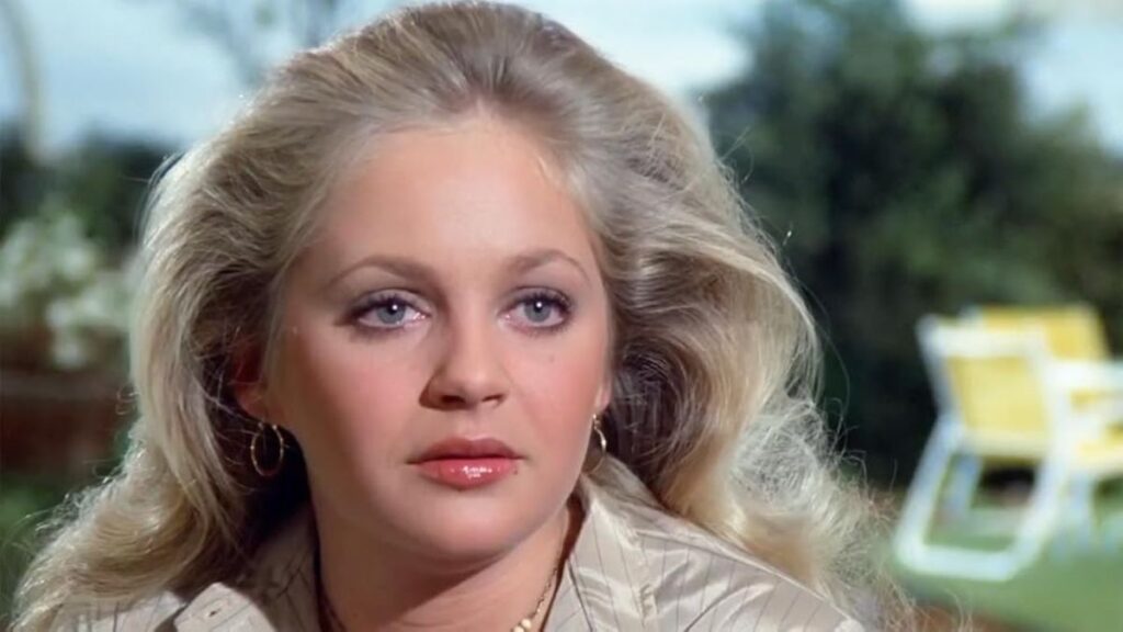 Charlene Tilton a joué Lucy Ewing dans la série Dallas.